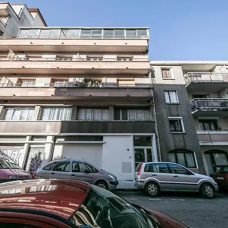 Apartamento 600m Gare Et 400m Gem: Lit Double, Wifi Fibre *